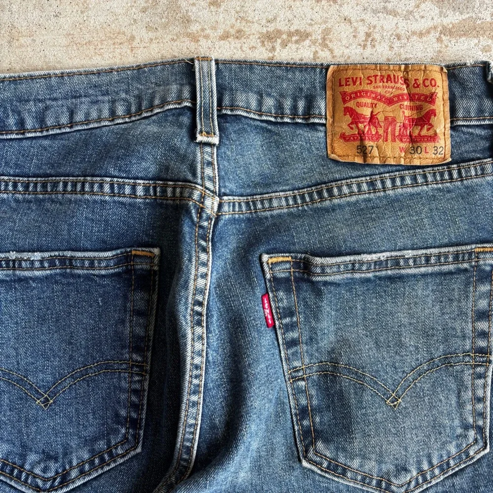 Y2K Levi's 527 Jeans Men's Size 30x32 Blue Bootcut Dark Wash Western Cowboy
